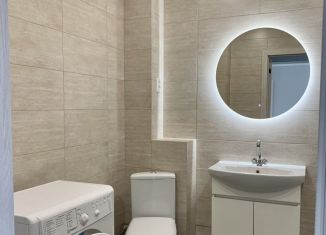 Сдача в аренду 1-ком. квартиры, 41 м2, Тюмень, улица Валентины Трофимовой, 13, ЖК Квартал 1964