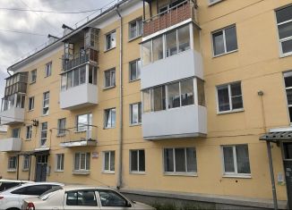 Продам 1-комнатную квартиру, 30 м2, Карпинск, улица Луначарского, 78