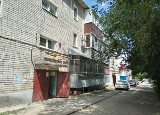 Продаю 4-ком. квартиру, 77 м2, Елец, Городская улица, 178