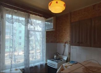 Сдается в аренду двухкомнатная квартира, 45 м2, Пушкино, микрорайон Серебрянка, 56