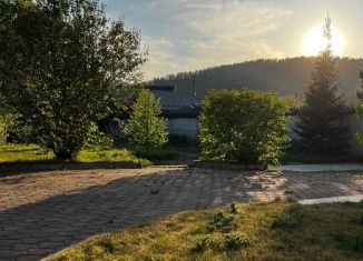 Продам дом, 505 м2, поселок Манский, улица Высоцкого, 1