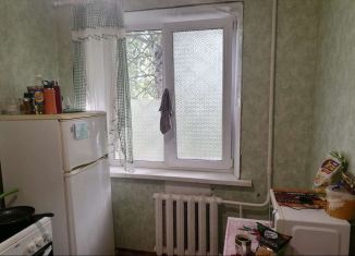 Продаю однокомнатную квартиру, 30 м2, поселок городского типа Алексеевка, Невская улица, 21