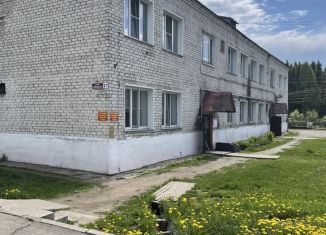 Продаю 1-комнатную квартиру, 36 м2, Котельнич, улица Герцена, 17