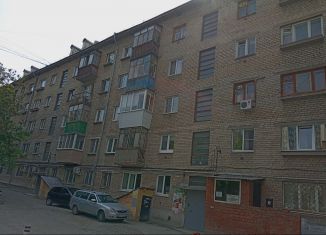 Продаю однокомнатную квартиру, 29 м2, Екатеринбург, улица Луначарского, 83, улица Луначарского