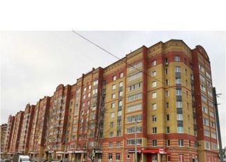 Продажа 2-ком. квартиры, 70 м2, Йошкар-Ола, улица Эшкинина, 25, микрорайон Центральный