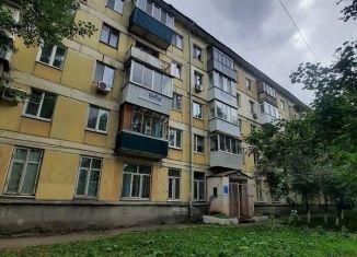 Продаю 3-комнатную квартиру, 57 м2, Самара, улица Гагарина, 75, метро Спортивная