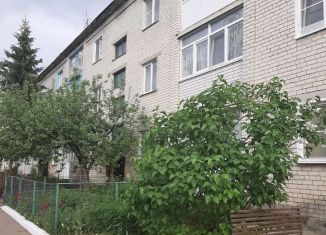 Продается 3-ком. квартира, 64 м2, Обоянь, площадь Петрова