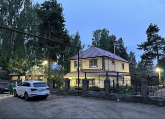 Продам коттедж, 260 м2, Ростов, улица Мелиораторов, 16