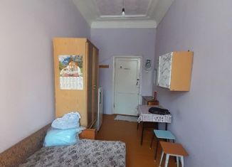 Продаю комнату, 10.7 м2, Оренбург, улица Чичерина, 34