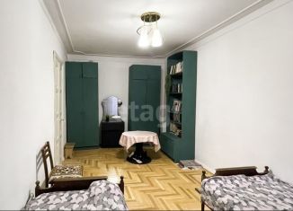 Продаю однокомнатную квартиру, 31.6 м2, Нальчик, проспект Ленина, 45