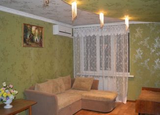 Сдается в аренду 2-комнатная квартира, 36 м2, Ростовская область, улица Чехова, 324