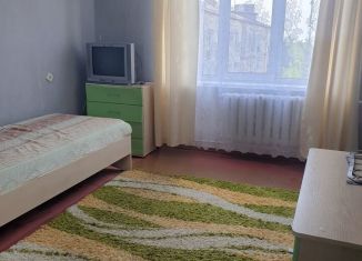 Продается 4-комнатная квартира, 80.2 м2, Крым, улица Специалистов, 4