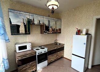 Продаю 3-комнатную квартиру, 63 м2, Братск, улица Иванова, 9