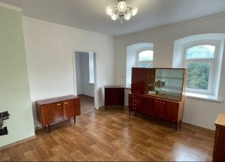 Продаю 2-комнатную квартиру, 50 м2, Кисловодск, улица Гагарина, 80
