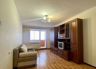 Продам однокомнатную квартиру, 39 м2, Тольятти, улица Автостроителей, 41