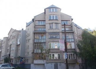 Продается 2-ком. квартира, 68.5 м2, Барнаул, Центральный район, улица Короленко, 91