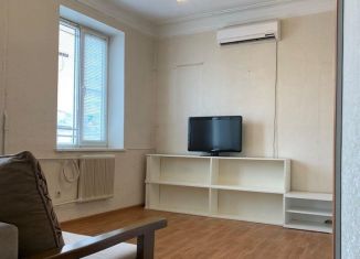 Продажа 2-комнатной квартиры, 32 м2, Краснодар, улица Гастелло, 61