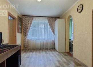 Продается двухкомнатная квартира, 41.9 м2, Новочебоксарск, улица Жени Крутовой, 19