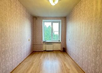 Продается трехкомнатная квартира, 60 м2, Санкт-Петербург, Центральная улица