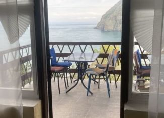 Сдаю в аренду дом, 300 м2, посёлок городского типа Партенит, Скалистый переулок