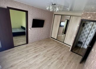 Продается 2-комнатная квартира, 36.6 м2, Екатеринбург, улица Ломоносова, 63, метро Проспект Космонавтов