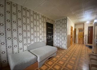 Продается 3-комнатная квартира, 49.2 м2, Ленинградская область, улица Ломоносова, 22А