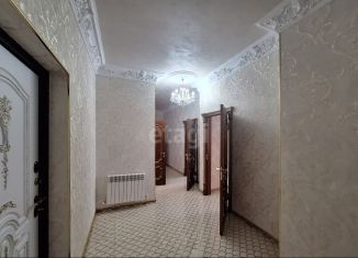 Продается 3-ком. квартира, 80 м2, Ингушетия, улица Саида Чахкиева, 43