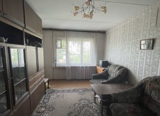 Продается 2-комнатная квартира, 43.5 м2, Екатеринбург, улица Анри Барбюса, 13, метро Динамо