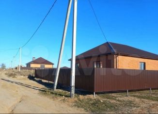 Продаю дом, 105 м2, Астраханская область, Берёзовая улица, 2