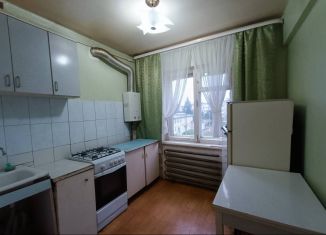 Продам 2-комнатную квартиру, 45 м2, Новомосковск, улица Маяковского, 8А