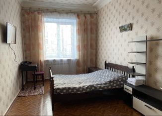 Аренда двухкомнатной квартиры, 60 м2, Нижегородская область, проспект Ленина, 85