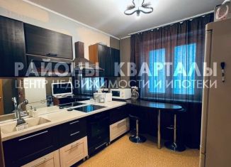 Продается 2-комнатная квартира, 58 м2, Челябинск, 2-я Эльтонская улица, 49