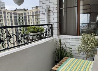 Продаю трехкомнатную квартиру, 110 м2, Махачкала, проспект Насрутдинова, 55к2