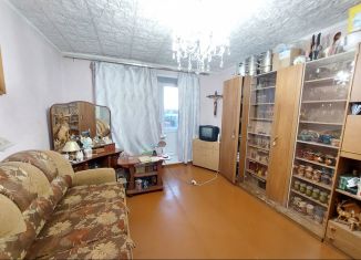 Продается двухкомнатная квартира, 51.1 м2, Великий Устюг, улица Кузнецова, 11
