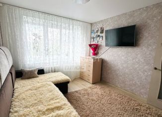 Продажа 1-комнатной квартиры, 33 м2, Нижнекамск, проспект Вахитова, 15