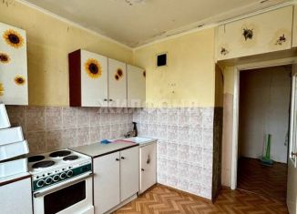 Продается однокомнатная квартира, 32.3 м2, Тольятти, улица Свердлова, 49