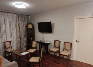 Двухкомнатная квартира в аренду, 76 м2, Москва, улица Маршала Федоренко, 10к1, район Западное Дегунино
