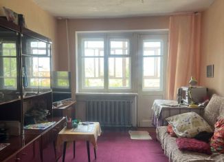 Продажа 2-комнатной квартиры, 46 м2, Дегтярск, улица Циолковского, 2
