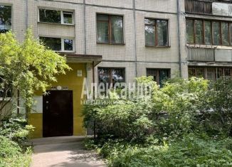 Продается 2-комнатная квартира, 46 м2, Санкт-Петербург, Красносельский район, проспект Ветеранов, 151к2