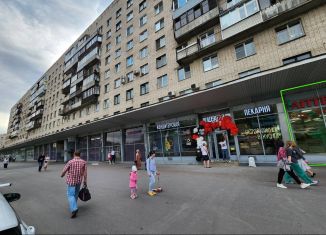 Сдам торговую площадь, 98 м2, Санкт-Петербург, проспект Славы, 30к1, Фрунзенский район