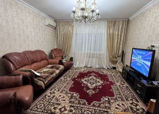 Продается трехкомнатная квартира, 100 м2, Дагестан, улица Ленина, 61