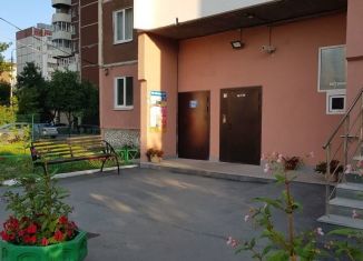 Сдается однокомнатная квартира, 40 м2, Екатеринбург, улица Академика Шварца, 2к2, Чкаловский район