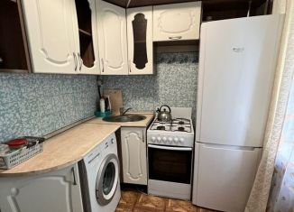 Сдам в аренду 2-ком. квартиру, 34 м2, Новоалтайск, улица Анатолия, 21