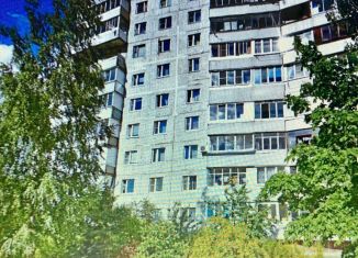 Продается трехкомнатная квартира, 63.7 м2, деревня Давыдово, 2-й микрорайон, 28