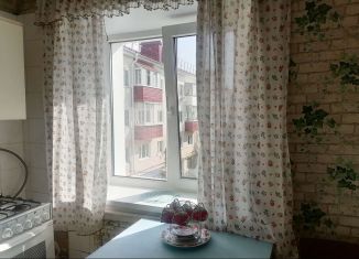 Аренда трехкомнатной квартиры, 55 м2, Белгородская область, Комсомольская улица, 39
