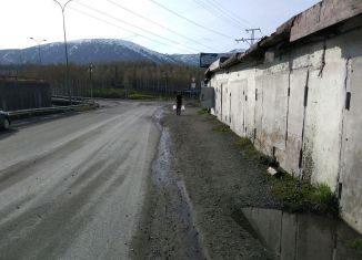 Продаю гараж, 26 м2, поселок городского типа Шерегеш, улица Гагарина