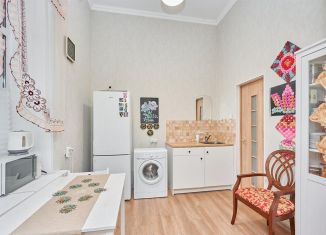 Продажа 3-ком. квартиры, 41.2 м2, Краснодар, улица Коммунаров, 92, улица Коммунаров