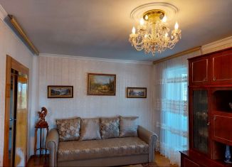 Двухкомнатная квартира на продажу, 60 м2, Владикавказ, улица Астана Кесаева, 13, 7-й микрорайон