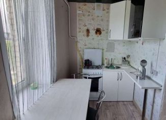 Сдаю 1-ком. квартиру, 36 м2, Миллерово, улица Шолохова, 93