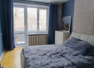 Сдам в аренду 2-комнатную квартиру, 45 м2, Москва, улица Константинова, 7, улица Константинова